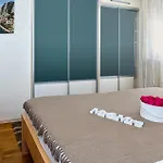 Cocco Modern