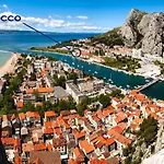 Cocco Modern Omiš