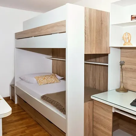 Cocco Modern