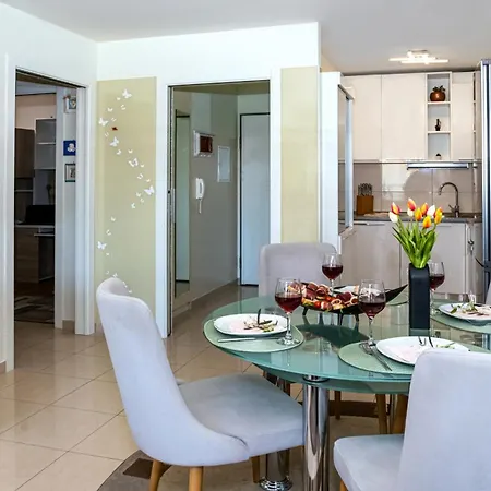 Cocco Modern Apartment