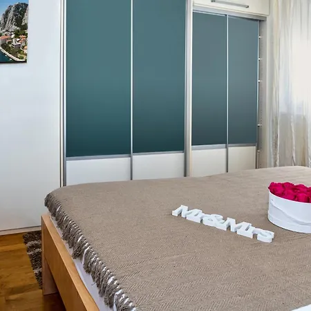 Cocco Modern