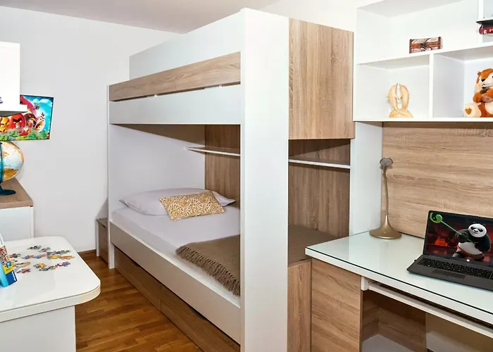 Cocco Modern